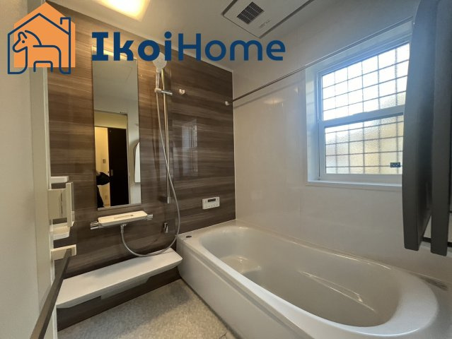 明石市西明石町1丁目　2号地　新築戸建の浴室|◆同社施工例◆年中無休：当日予約可●小窓ございますので通気・換気良好です。清潔な空間を保てます