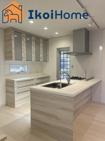 明石市西明石町1丁目　2号地　新築戸建の内装|◆同社施工例◆年中無休：当日予約可●遮熱・遮音性に優れた「遮熱Ｌｏｗ−ｅ複層硝子入り窓」ペアガラス