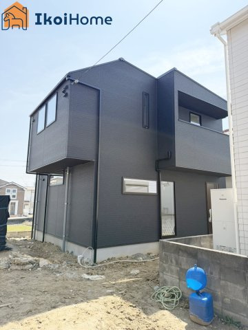 明石市西明石町1丁目　2号地　新築戸建の駐車場|【ホームページに現地動画掲載中】●年中無休：当日予約可●近隣には大きな公園もあり、子育て環境良好♪