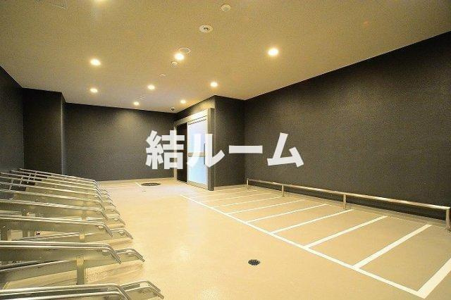 豊島区東池袋５丁目の賃貸マンションの駐車場|駐輪場