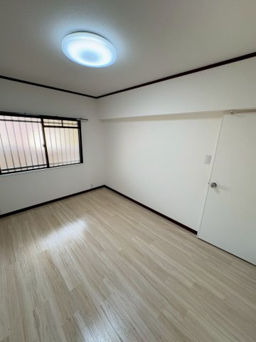 スワンマンション今宿の洋室|洋室６帖