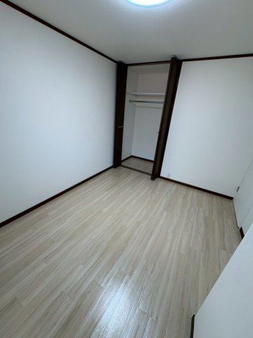 スワンマンション今宿の洋室|洋室５帖