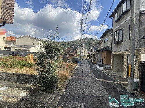 浄土寺上馬場町 中古戸建の前面道路含む現地写真