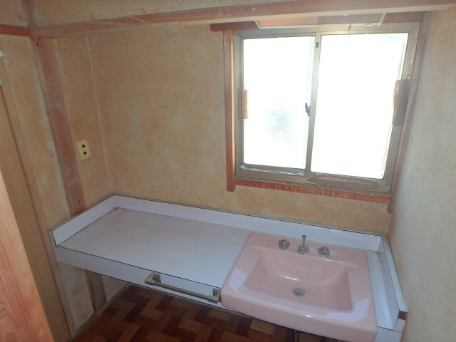 S1745H　立野中古住宅の独立洗面台