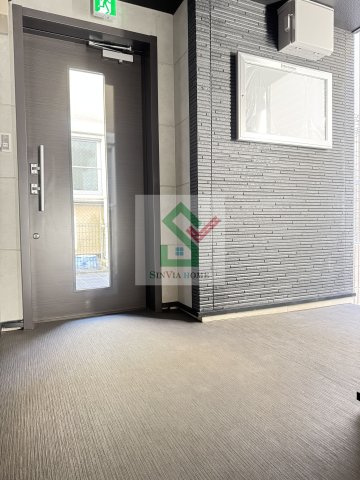 小手指駅　新築アパートのロビー