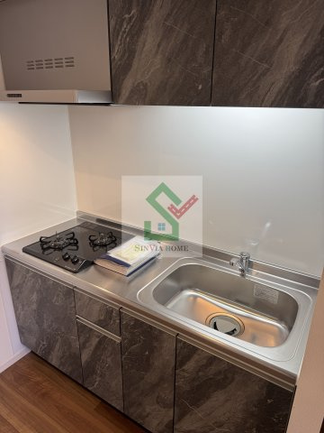 小手指駅　新築アパートのキッチン