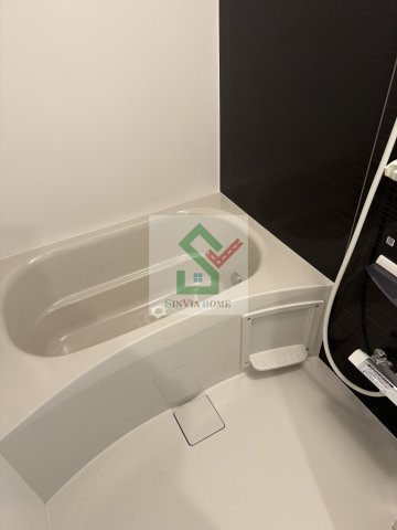 小手指駅　新築アパートの浴室