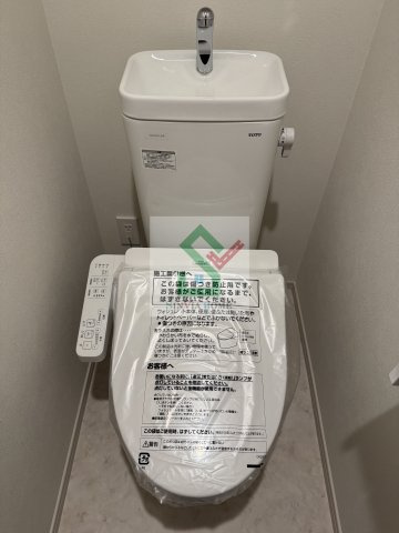 小手指駅　新築アパートのトイレ