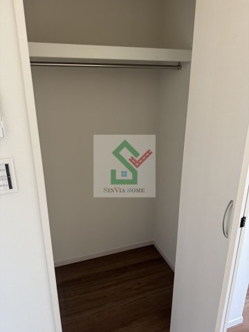 小手指駅　新築アパートの収納