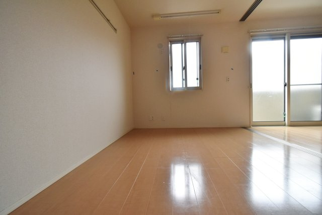 ペルルⅡの洋室