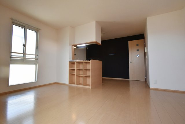 ペルルⅡの居間・リビング