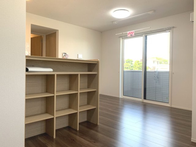 【居間・リビング】 | トリシア南蔵王 | LDK12.2帖