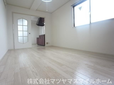 【居間・リビング】 | メゾンリヴィエール上野