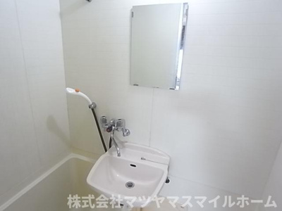 【洗面所】 | メゾンリヴィエール上野