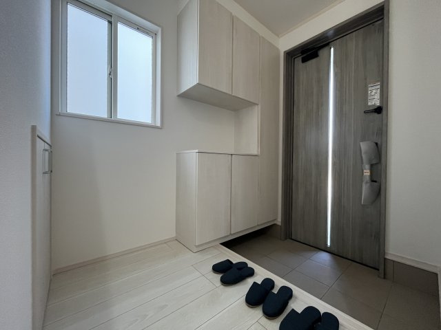 【玄関】 | 深谷市宿根　　新築戸建　　全5区画　4号棟