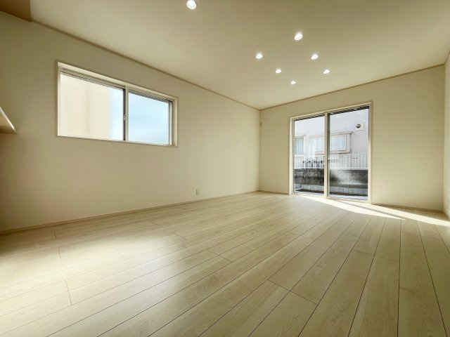 【居間・リビング】 | 深谷市宿根　　新築戸建　　全5区画　4号棟