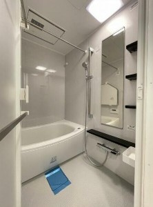 【浴室】 | パレステージ鷺宮 | 浴室乾燥機付きバス。