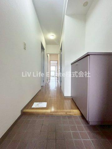 プレジデントミタマの玄関