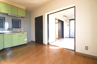 【キッチン】 | 居間へ続くダイニングキッチン