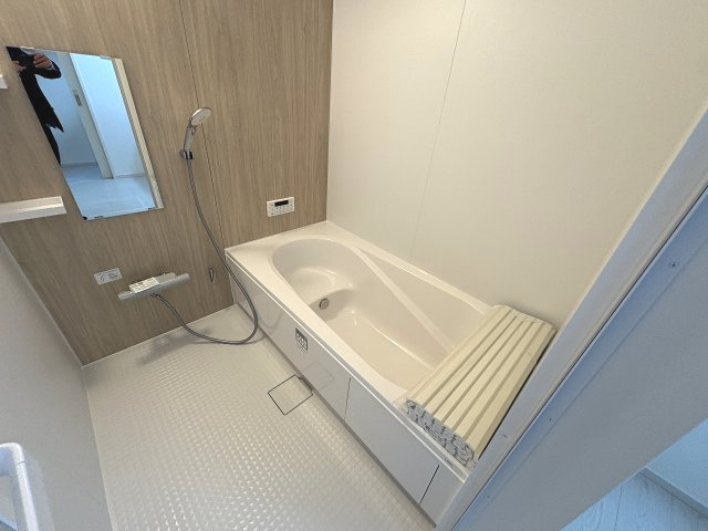 【浴室】 | 春日市一の谷5丁目2期　2号棟（全4棟）【仲介手数料無料・0円】 | 現地写真。浴室です。