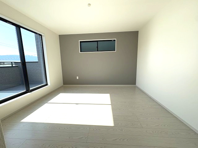 【寝室】 | 春日市一の谷5丁目2期　2号棟（全4棟）【仲介手数料無料・0円】 | 施工例。施工例は完成時と異なる場合があります。