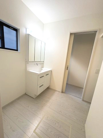 【洗面所】 | 春日市一の谷5丁目2期　2号棟（全4棟）【仲介手数料無料・0円】 | 現地写真。