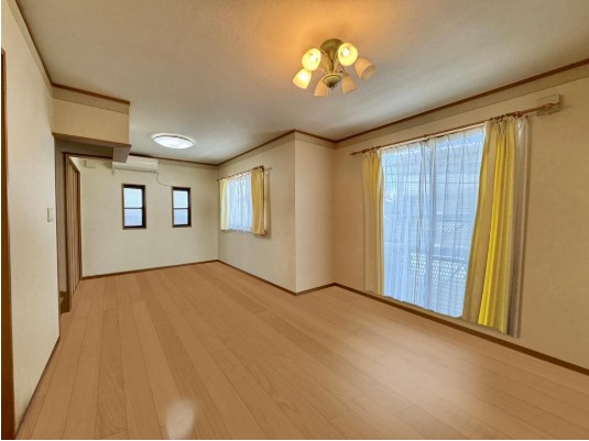 大阪市城東区永田1丁目　戸建の居間・リビング