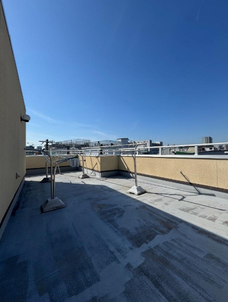 大阪市城東区永田1丁目　戸建のバルコニー