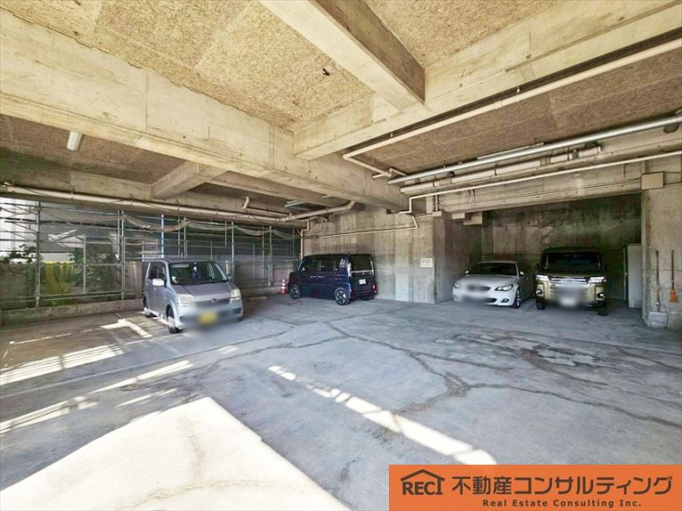 ネオダイキョー甲子園Ⅱの駐車場