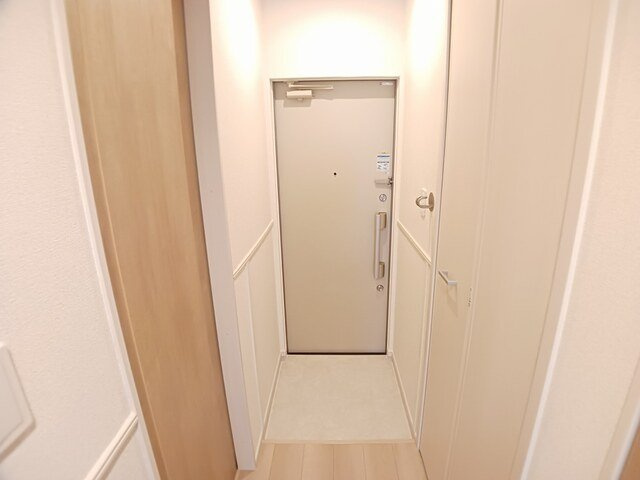 エムズステージⅧの玄関