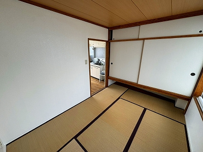 松屋ビルの和室