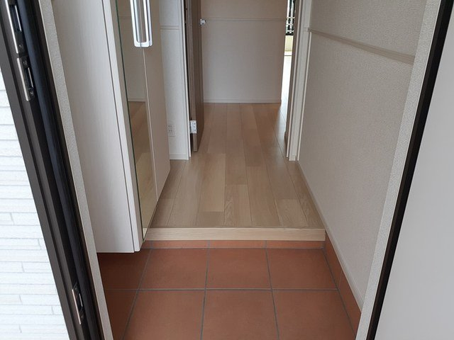 ローズ　ガーデン　大野　Ｂの玄関