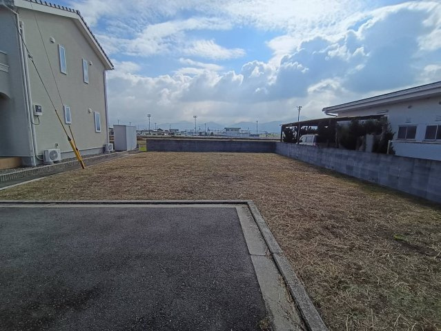 西条市石田318-13　3号地の外観