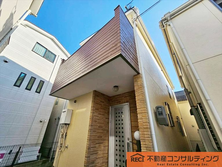 西宮市日野町　中古戸建の外観