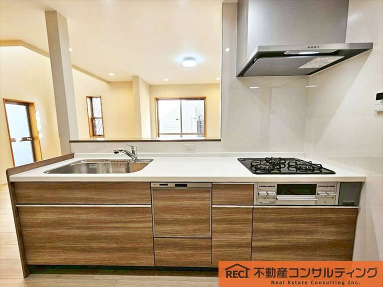 西宮市日野町　中古戸建のキッチン