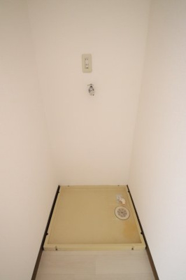 【設備】 | 青葉荘 | 室内洗濯機置場