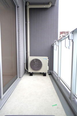 【バルコニー】 | プライムブリス蔵前 | バルコニーからの眺めを楽しみながら食事をしませんか