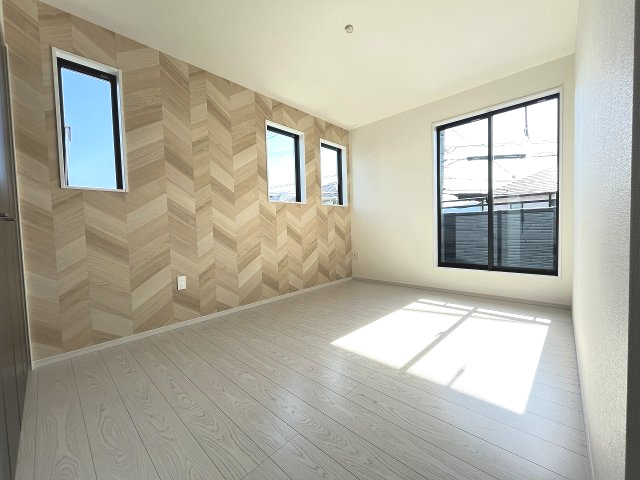 【寝室】 | 春日市一の谷5丁目2期　3号棟（全4棟）【仲介手数料無料・0円】 | 施工例。施工例は完成時と異なる場合があります。