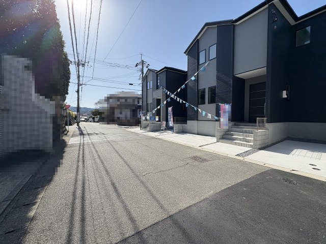 【その他】 | 春日市一の谷5丁目2期　3号棟（全4棟）【仲介手数料無料・0円】 | 現地写真。前面道路です。