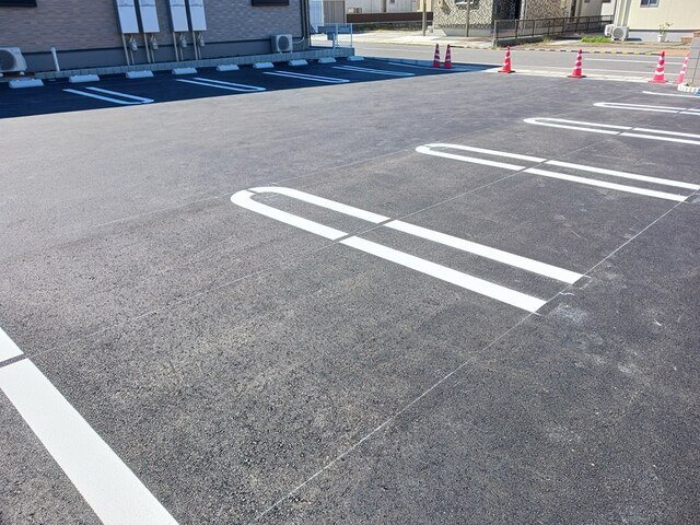 モナ　ｂの駐車場