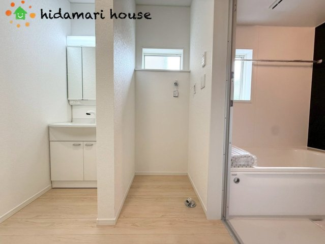 西区土屋第3　新築戸建　クレイドルガーデン01の脱衣所