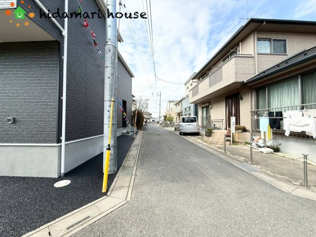 西区土屋第3　新築戸建　クレイドルガーデン01の前面道路含む現地写真