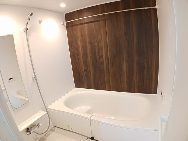 モナ　ａの浴室