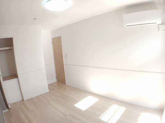 モナ　ａの内装