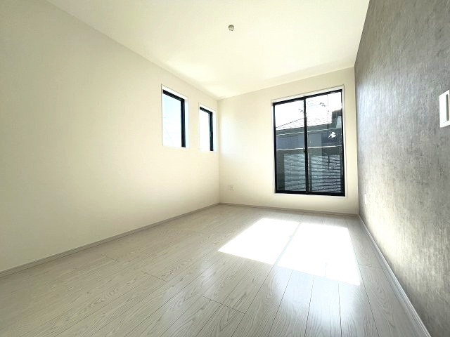 【寝室】 | 春日市一の谷5丁目2期　4号棟（全4棟）【仲介手数料無料・0円】 | 施工例。施工例は完成時と異なる場合があります。