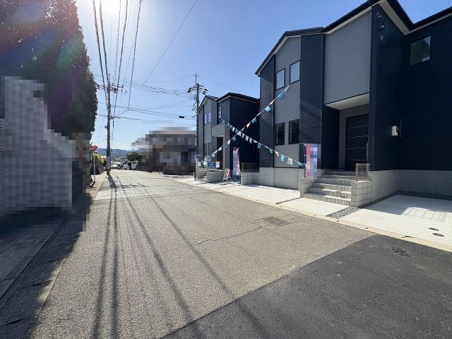 【その他】 | 春日市一の谷5丁目2期　4号棟（全4棟）【仲介手数料無料・0円】 | 現地写真。前面道路です。