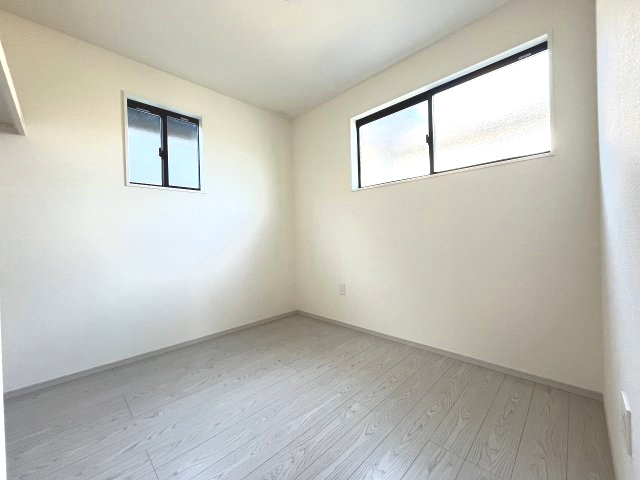 【居間・リビング】 | 春日市一の谷5丁目2期　4号棟（全4棟）【仲介手数料無料・0円】 | 施工例。施工例は完成時と異なる場合があります。