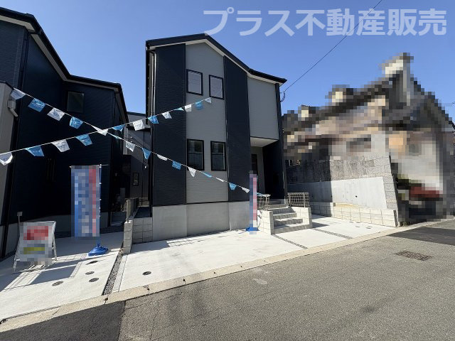 【外観】 | 春日市一の谷5丁目2期　4号棟（全4棟）【仲介手数料無料・0円】 | 現地写真。プラス不動産販売なら、現場の全ての棟をまとめてご見学頂けます。