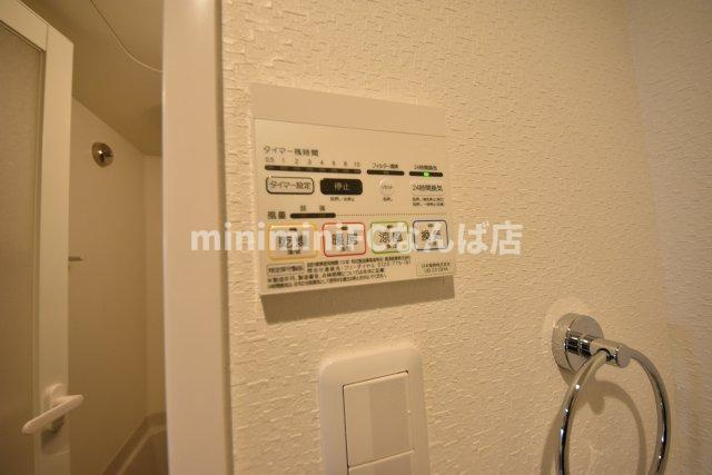 アレックス北堀江