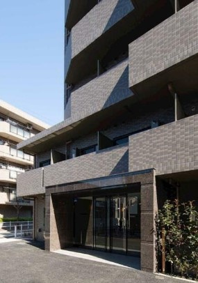 ルーブル板橋東新町弐番館のエントランス